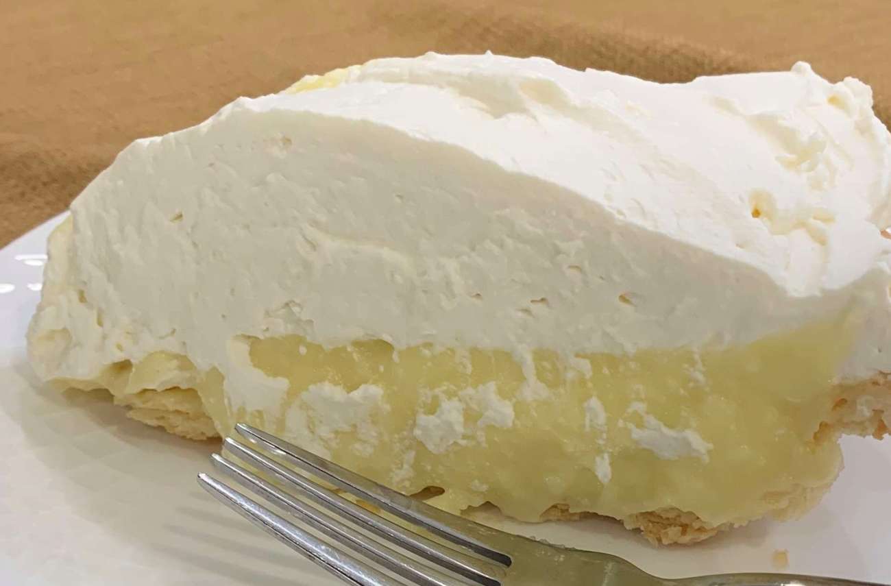 Beautiful authentic banana cream pie
