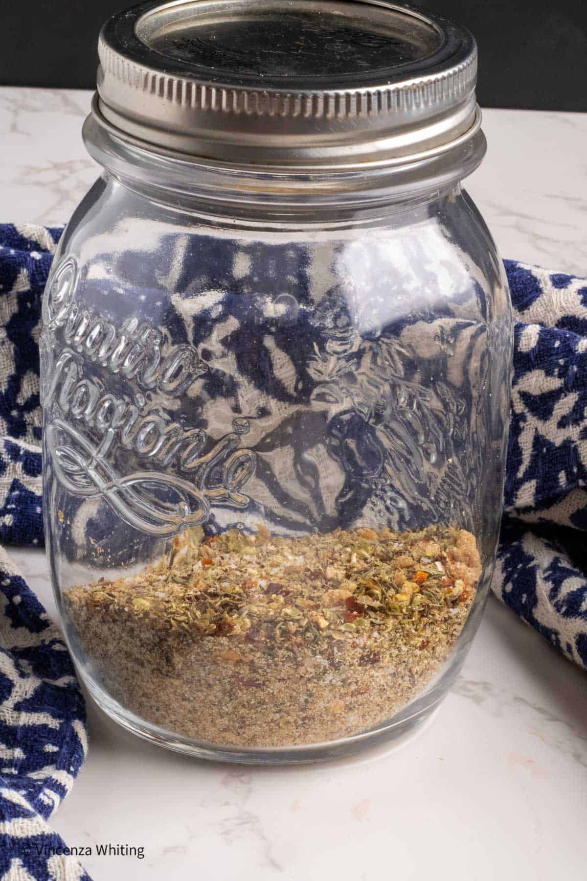 A seasoning mix in a mason jar.